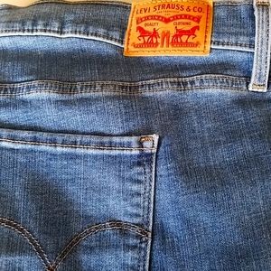 Levis 721 high rise skinny 22w jeans
